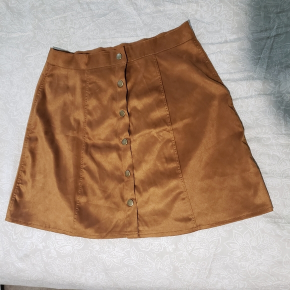 Tan Button Front Mini Skirt - Picture 9 of 12